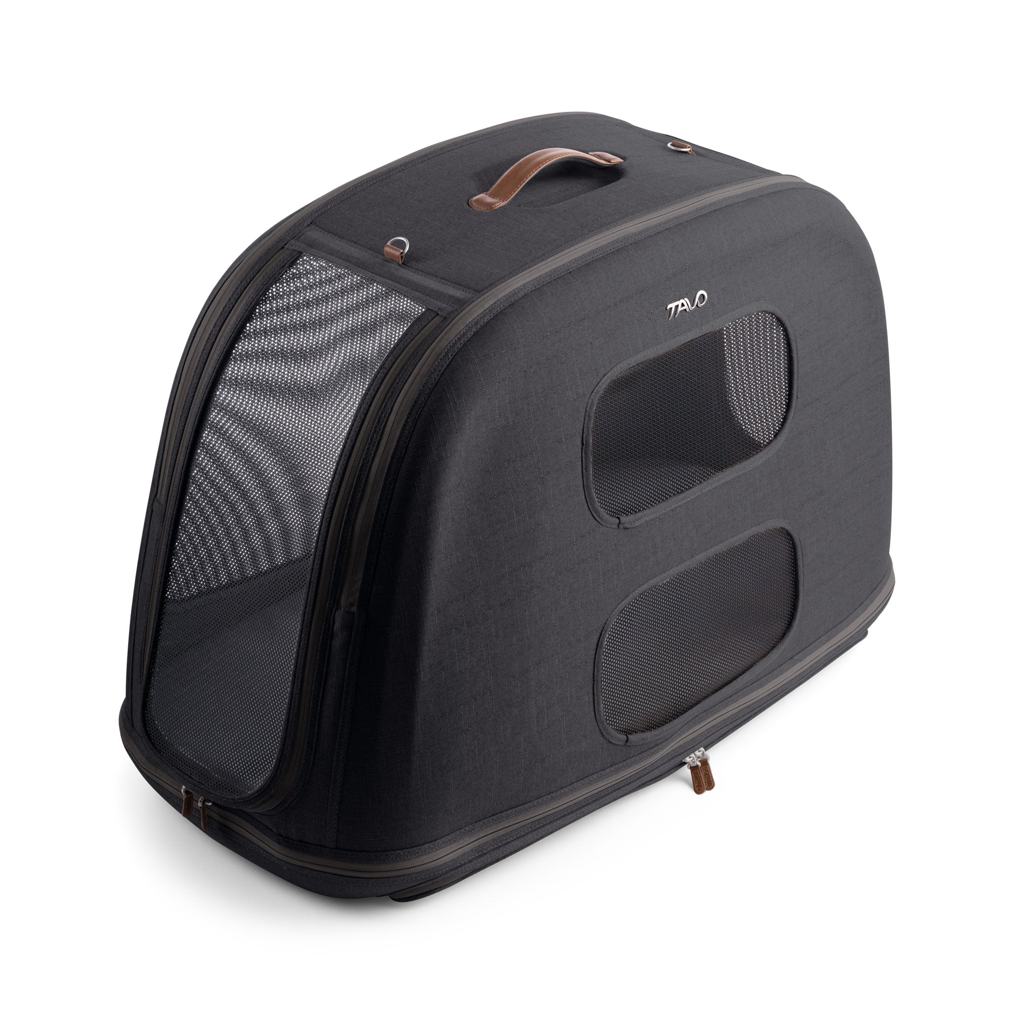 Schräge Ansicht der TAVO Crispin Transportbox in Größe Large in Schwarz mit geschlossener Tür. Bietet sicheren Schutz und Komfort für Deinen Hund, ideal für die Reise.